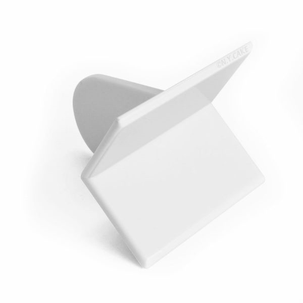 square corner fondant smoother. Perfect to achieve crisp edges on a square cake.