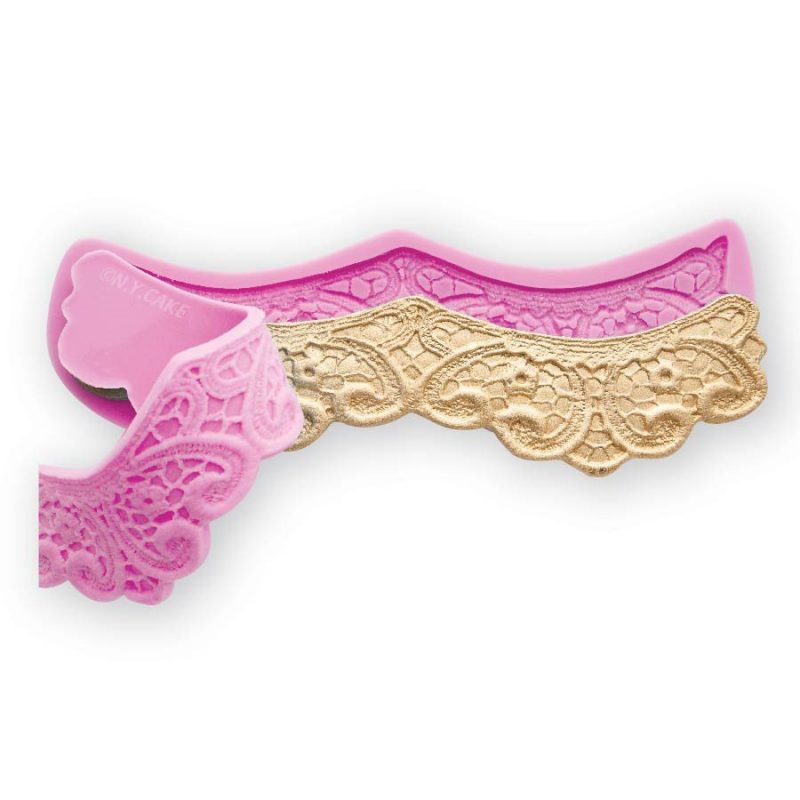 lace silicone mold for cake decorating. USe as a border trim with fondant, sugar paste or chocolate